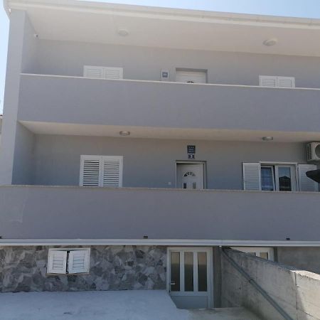 Apartment Slavica โตรกีร์ ภายนอก รูปภาพ
