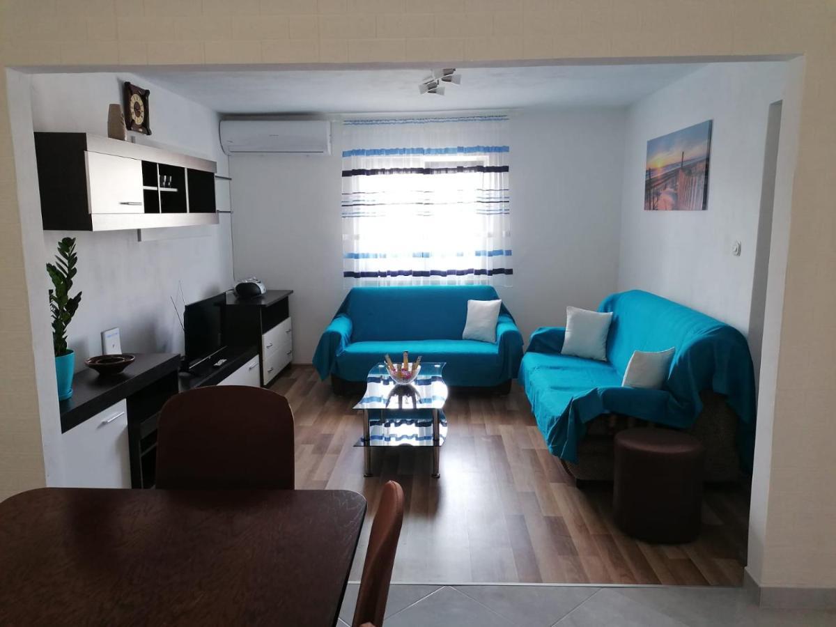 Apartment Slavica โตรกีร์ ภายนอก รูปภาพ