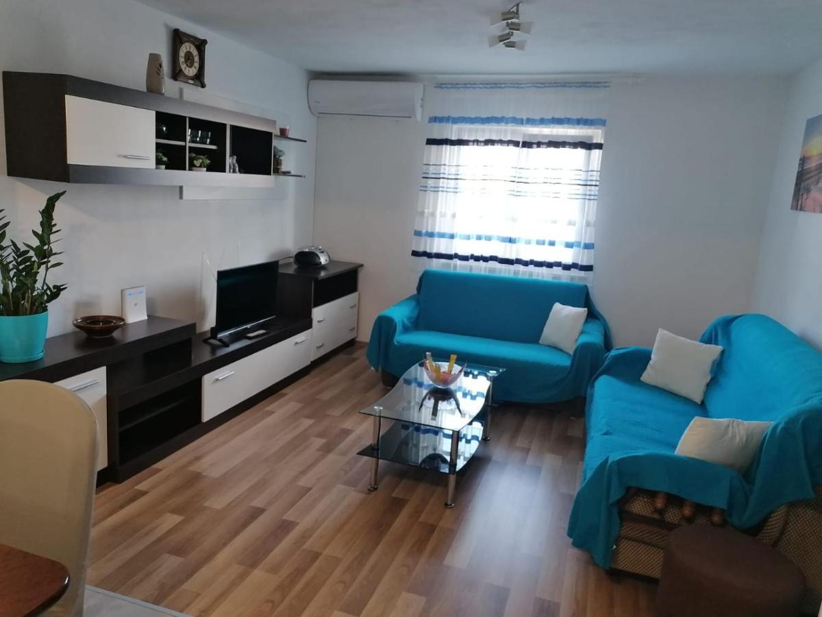 Apartment Slavica โตรกีร์ ภายนอก รูปภาพ