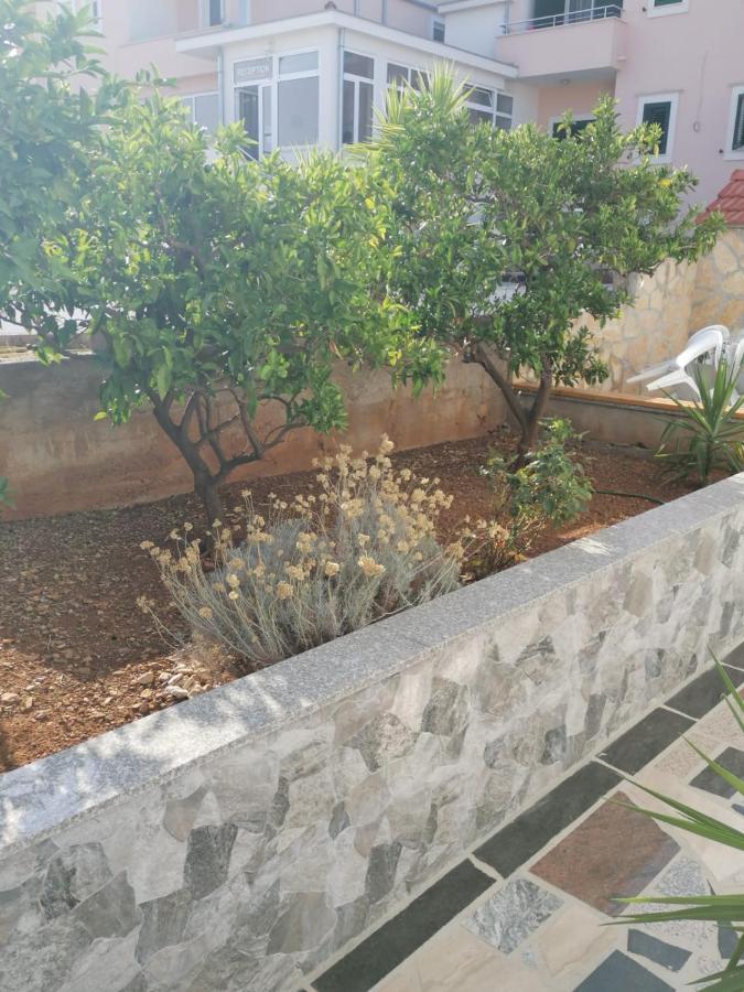 Apartment Slavica โตรกีร์ ภายนอก รูปภาพ